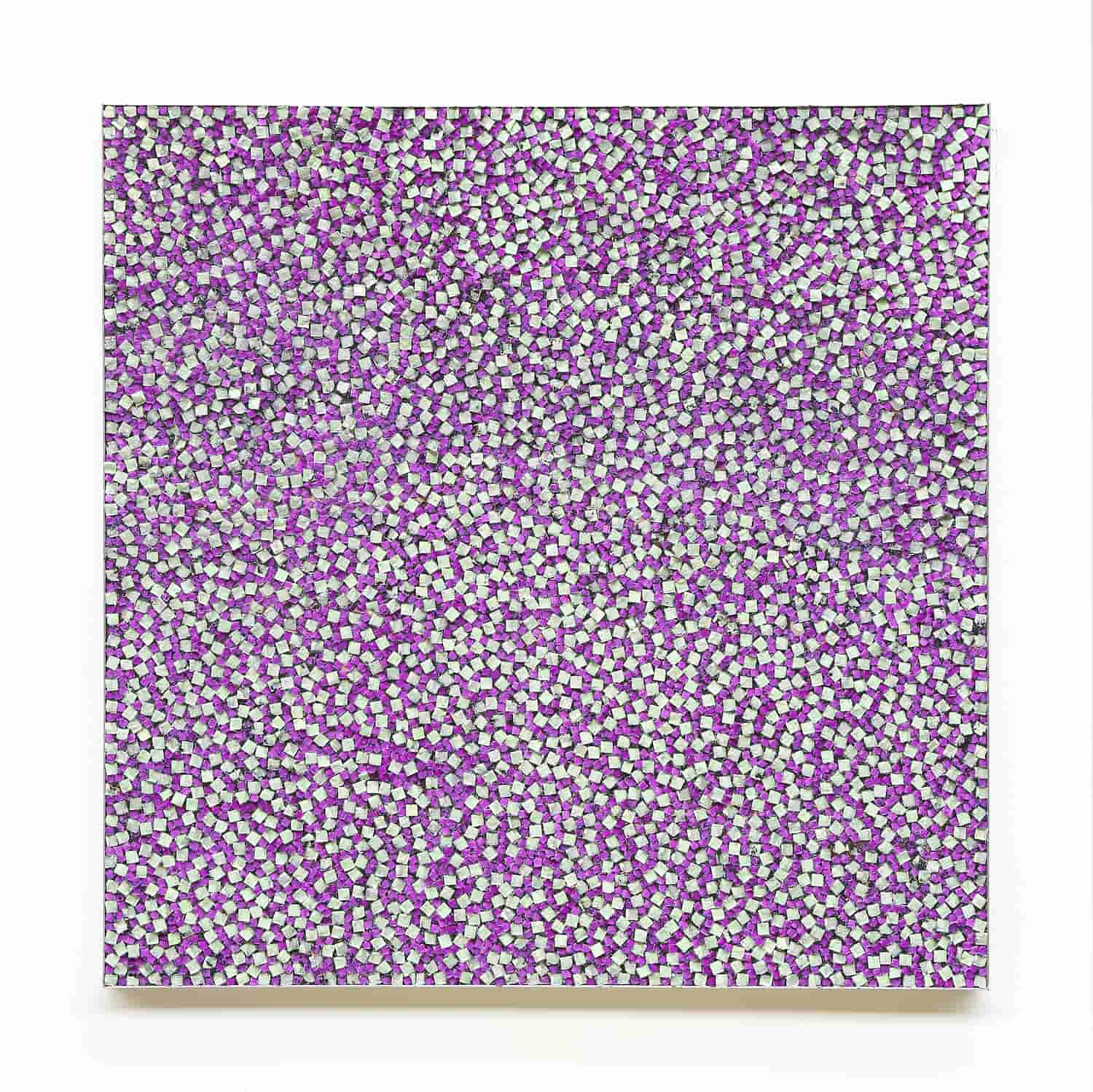 „Kreideabriss“, violette und grüne Kreide, 150 x 150 cm, 2020