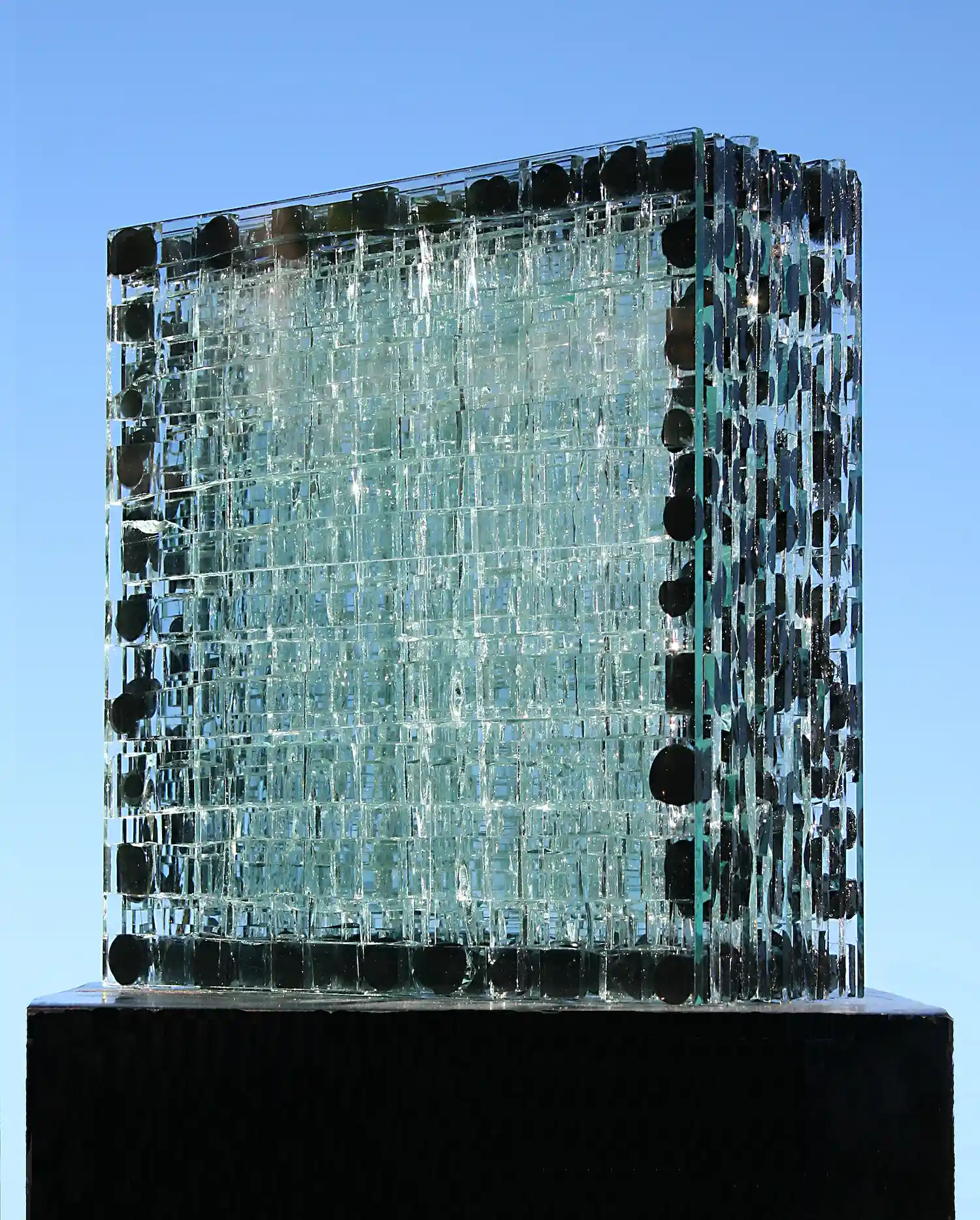 „o. T.“, Glas, 25 x 25 x 5 cm, 2014
