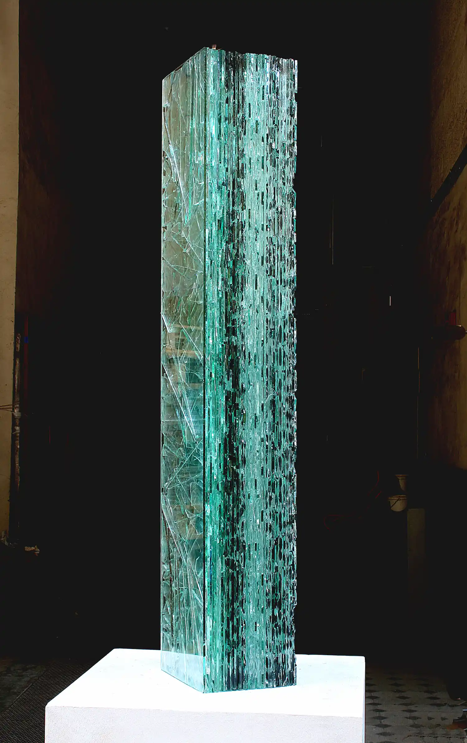 „o. T.“, Glas, 100 x 18 x 18 cm, 2014