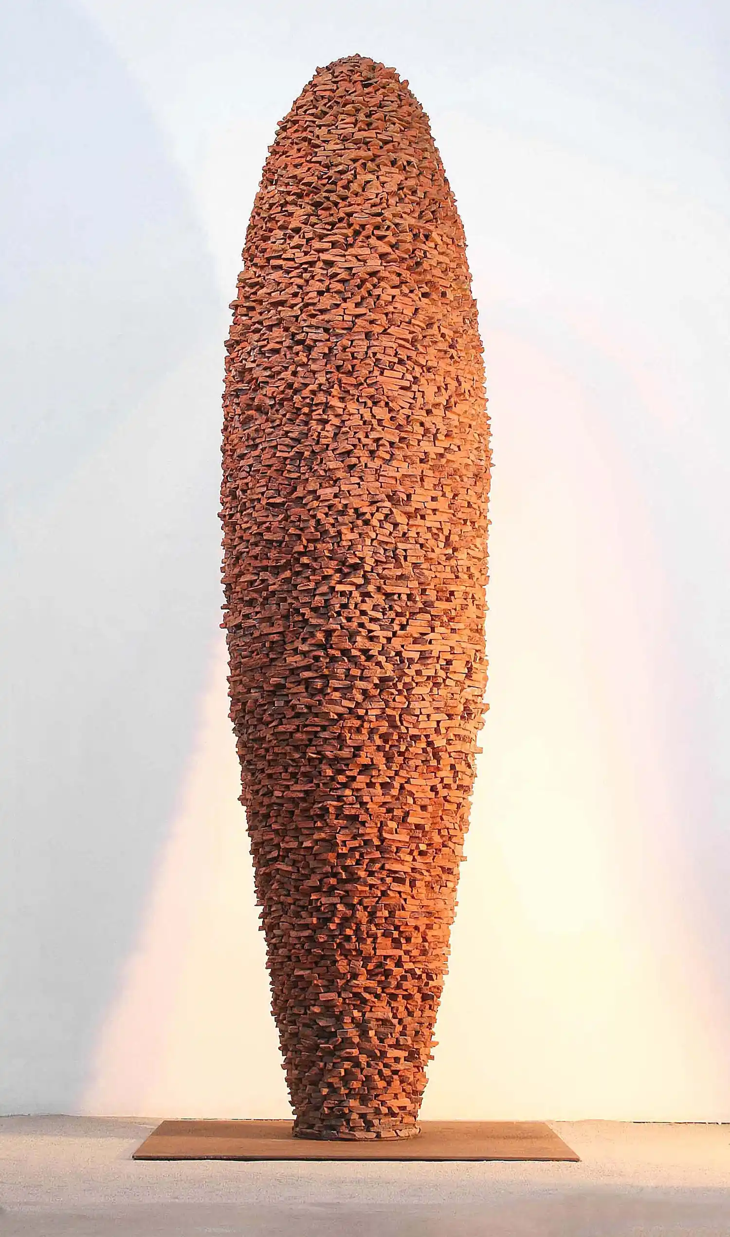 „Sestone“, Ziegel, 270 x 70 x 70 cm, 2003