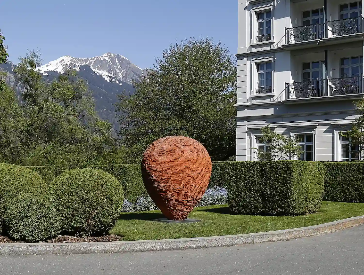 „Cestin“, Ziegel, Stiftung Schweizerische Triennale der Skulptur, CH Bad Ragaz, 2018