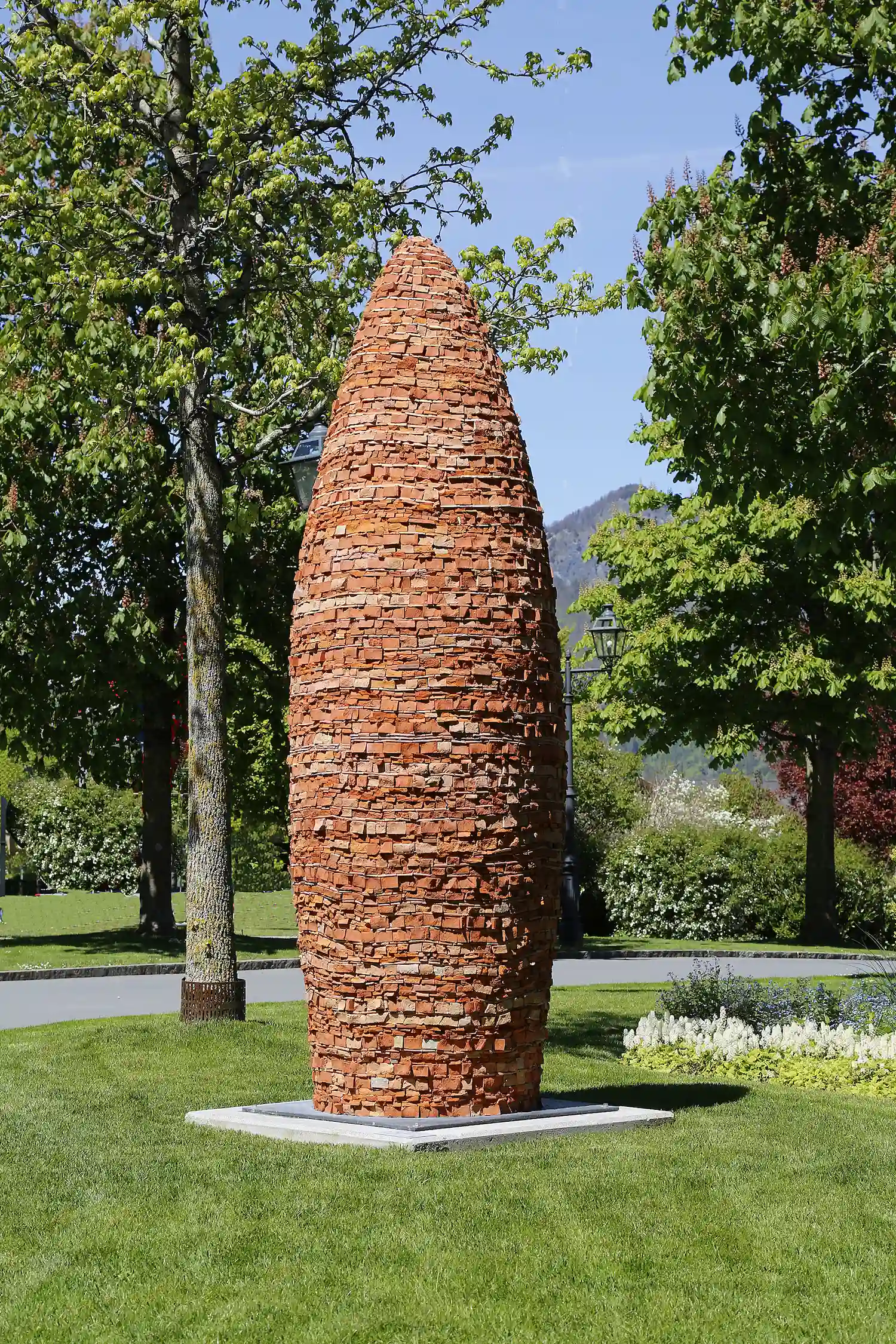 „Campo al Sole“, Ziegel, Stiftung Schweizerische Triennale der Skulptur, CH Bad Ragaz, 2021