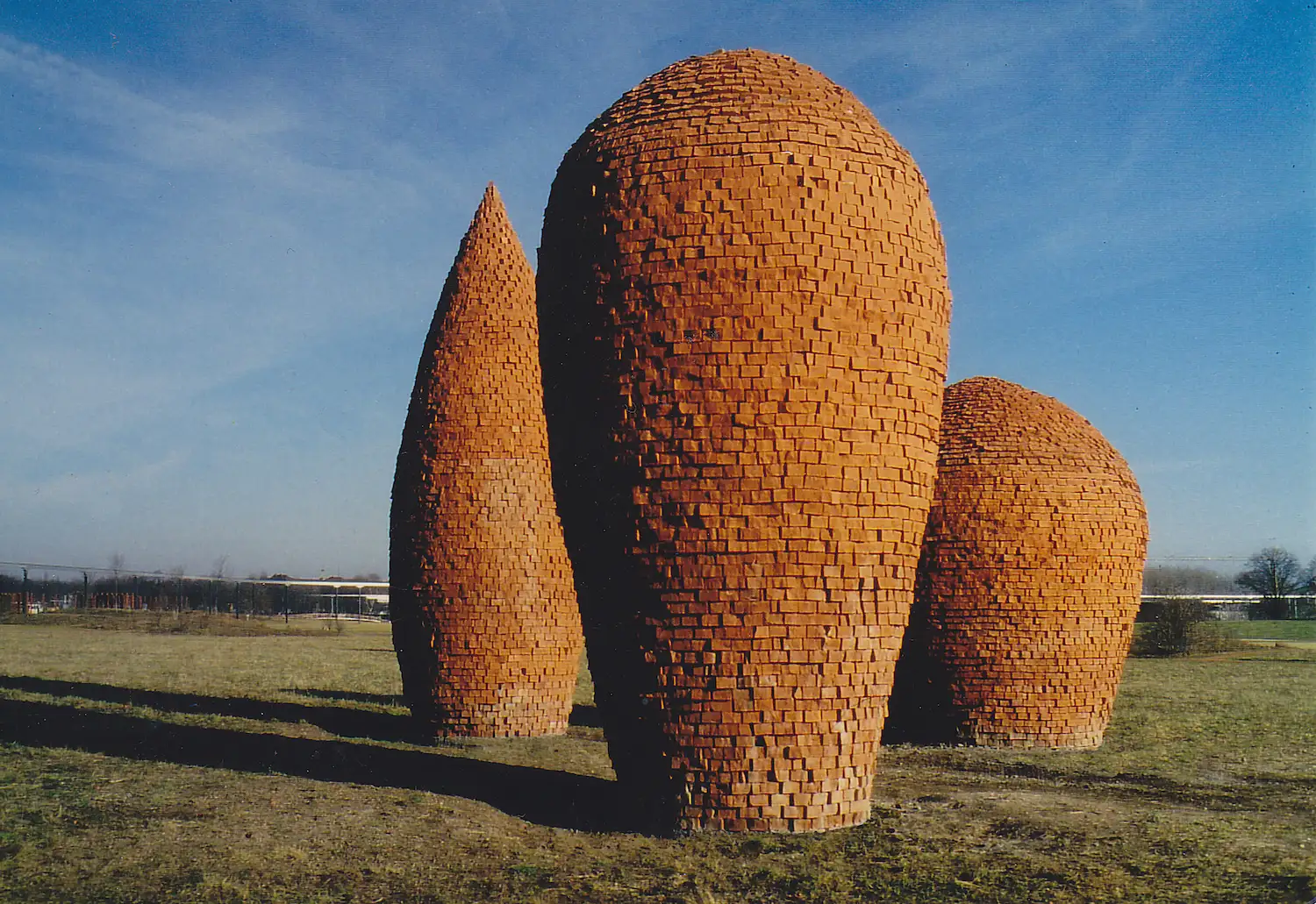 „Skulpturengruppe“, Ziegel, Bundesgartenschau Buga 99, Magdeburg, 1999